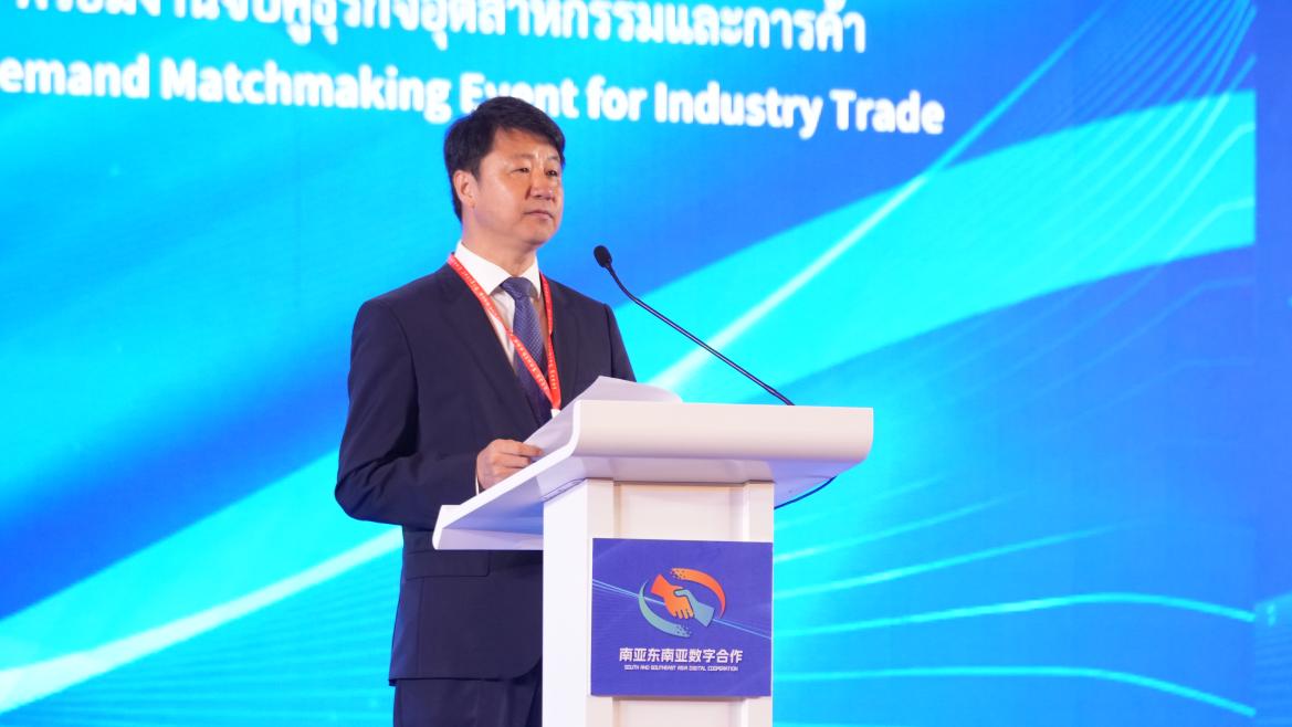 091d1e8eaa0443fba2623a615d5f84a5.jpg 091d1e8eaa0443fba2623a615d5f84a5.jpg